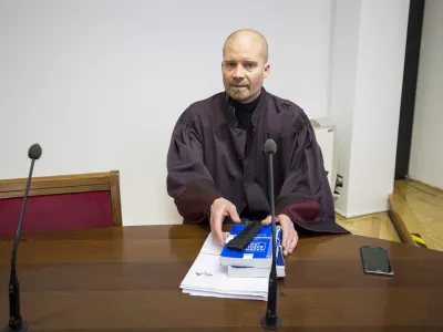- 9.2.2018, Ljubljana - Sojenje dvojčkoma Alenu in Edinu Eljeziju, ki ju obtožnica bremeni tatvine. Odvetnik Marko MakucFoto: Matjaž Ru&scaron;t