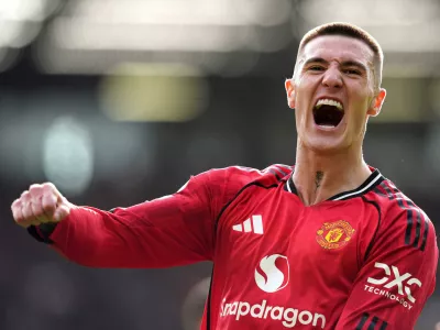 Manchester United's Benjamin Sesko celebrates after scoring during the English Premier League soccer match between Manchester United and Crystal Palace in Manchester, England, Sunday, March 1, 2026. (Martin Rickett/PA via AP)