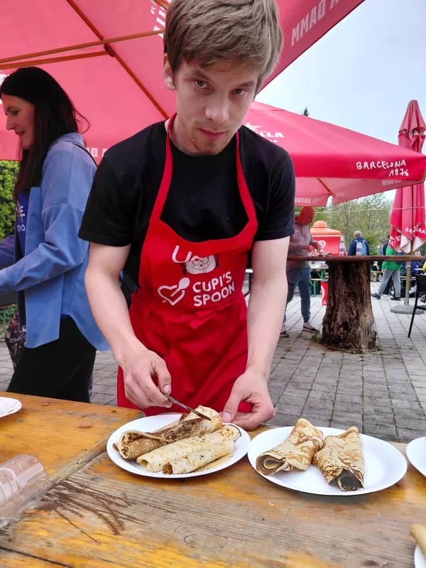 Lanski zmagovalec Filip Vurnik je letos priložnost za zmago prepustil so&scaron;olcem, sam pa poskrbel za vrhunske palačinke. 