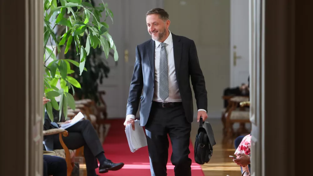 - Klemen Bo&scaron;tjančič, minister za finance,- 09.04.2026. - 197. redna seja vlade RS, ki je obenem zadnja v tej sestavi.//FOTO: Bojan Velikonja