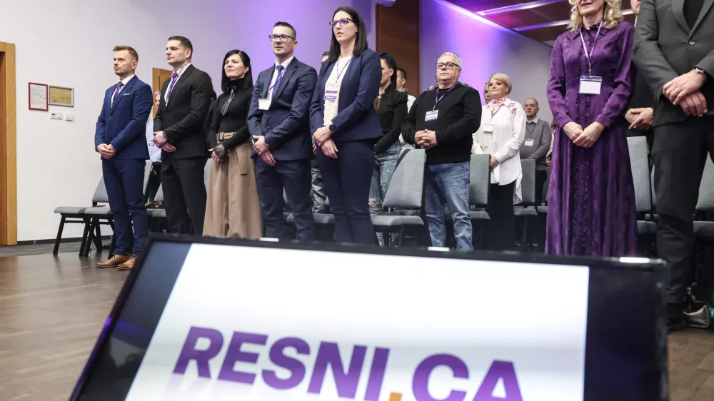 Sabina Senčar, Zoran Stevanović- 17.01.2026 - stranka Resni.ca je pred parlamentarnimi volitvami na dogodku Resnica za Slovenijo v ljubljanskem hotelu Mons predstavila ekipo in vizijo za prihodnost//FOTO: Jaka Gasar