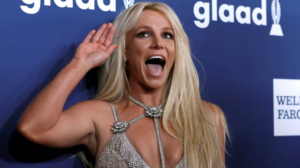 FILE PHOTO: Singer Britney Spears poses at the 29th Annual GLAAD Media Awards in Beverly Hills, California, U.S., April 12, 2018. REUTERS/Mario Anzuoni   TPX IMAGES OF THE DAY/File Photo
