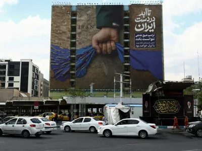 A billboard with a graphic design about the Strait of Hormuz on a building in Tehran, Iran, April 13, 2026. Majid Asgaripour/WANA (West Asia News Agency) via REUTERS ATTENTION EDITORS - THIS PICTURE WAS PROVIDED BY A THIRD PARTY