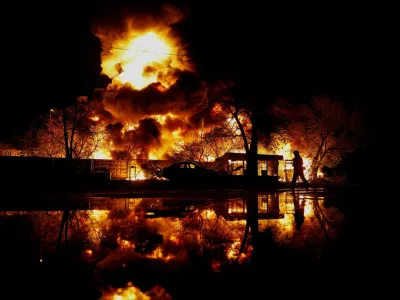 A firefighter works at the site of recyclable materials hit by a Russian missile strike, amid Russia's attack on Ukraine, in Kyiv, Ukraine, April 16, 2026. REUTERS/Valentyn Ogirenko