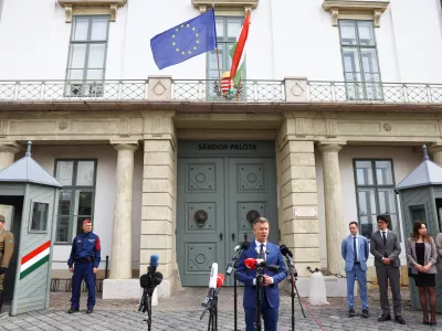 Magyar obljublja reforme za zamrznjene milijarde