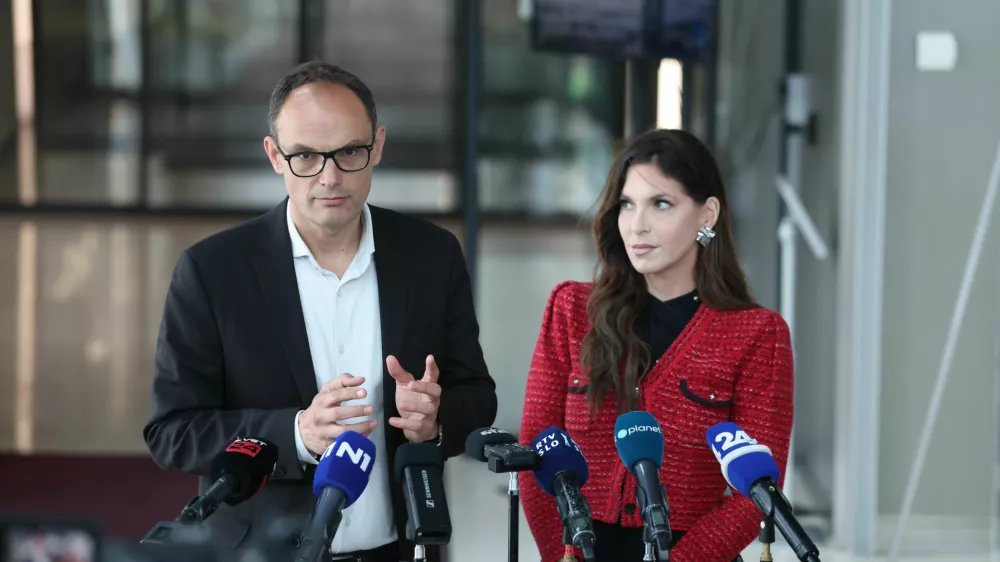1.4..2026 - Anže Logar in Eva Irgl - Demokrati Anžeta Logarja - pogajanja o koalicijiFoto: Luka Cjuha
