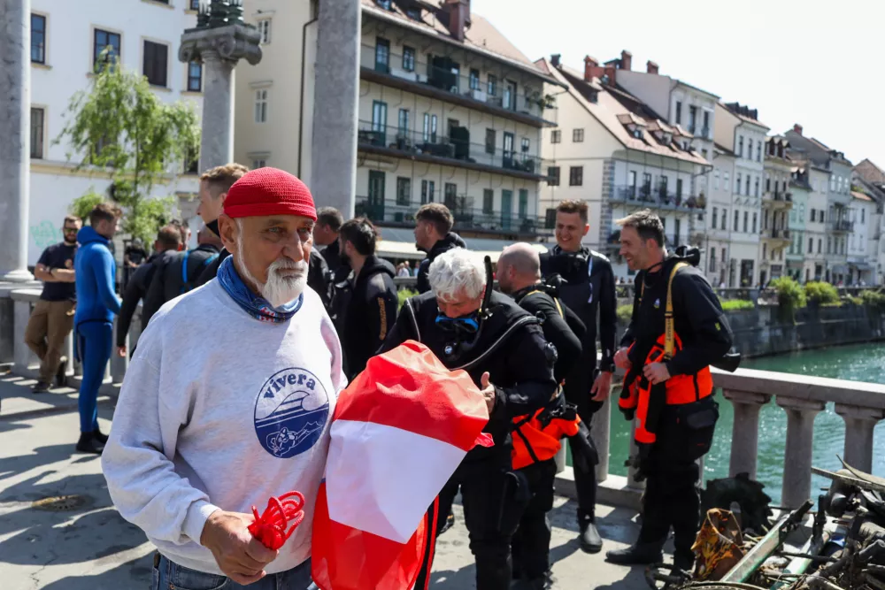 18.04.2026. Či&scaron;čenje Ljubljanice. Bojan Velikonja