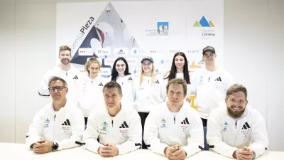 Ljubljana, Planinska zveza Slovenije.Novinarska konferenca, na kateri sta slovenska clanska in mladinska reprezentanca v sportnem plezanju predstavili izbrano vrsto v letosnji sezoni, prihajajoce tekme in cilje.