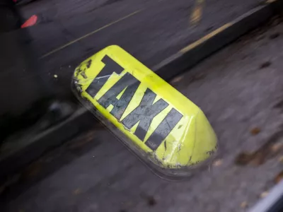 - 16.11.2019 - simbolična fotografija - taksi, taksi služba, taksisti, taxiFoto: Matjaž Ru&scaron;t