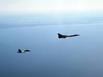 &Scaron;vedski lovec, ruski bombnik. Foto: &Scaron;vedska vojska