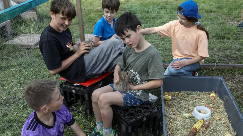 Vrti&scaron;če na Rakovi jel&scaron;i: Na robu Ljubljane nastaja učilnica na prostem