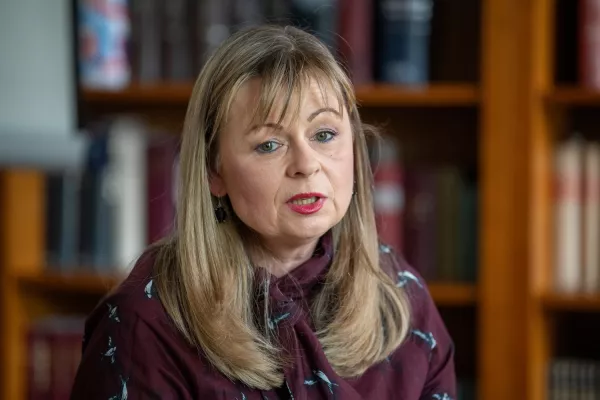 Ljubljana, Narodna in univerzitetna knjiznica.Novinarska konferenca Narodne in univerzitetne knjiznice ob zacetku projekta prepisa pisem pisateljice Zofke Kveder (1878-1926).Vodja Raziskovalnega centra za humanistiko Univerze v Novi Gorici Katja Mihurko.