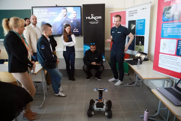 22.04.2026 - Madžarska astronavta Tibor Kapu, Gyula CserenyiStrojna fakultetaFoto:Tomaž Skale / Foto: Tomaž Skale