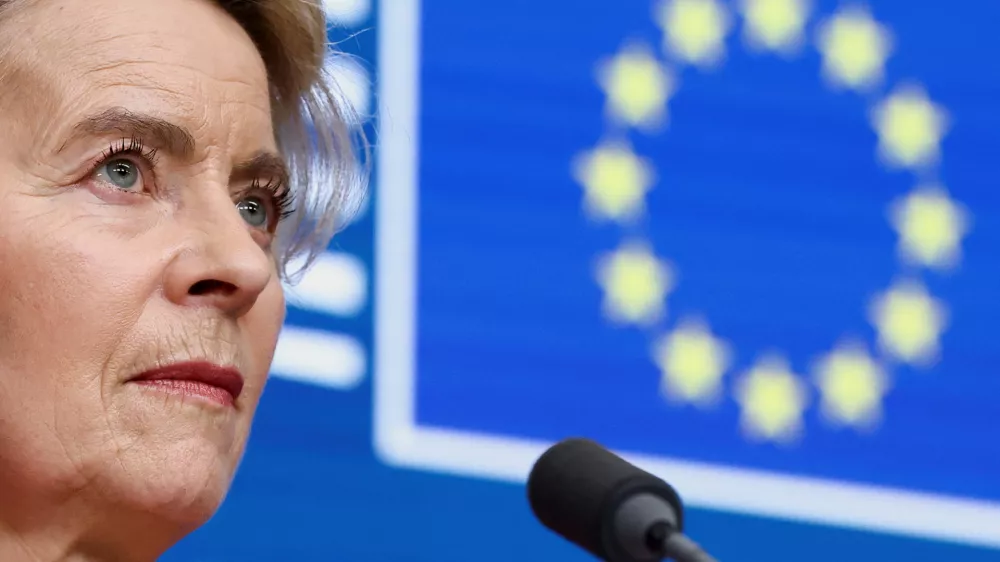 President of the European Commission Ursula von der Leyen participates in a press conference after attending a special summit of European Union leaders to discuss transatlantic relations following U.S. President Donald Trump's threats to impose new tariffs on goods from a list of EU countries over his demand to acquire Greenland, in Brussels, Belgium January 23, 2026. REUTERS/Yves Herman