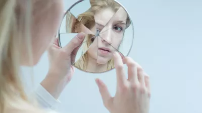 Odgovor za naše reakcije moramo najprej iskati v sebi. / Foto: Istock