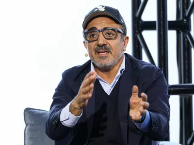 Hamdi Ulukaya&nbsp;dobro pozna občutek človeka brez pravega doma.&nbsp;/ Foto: Profimedia