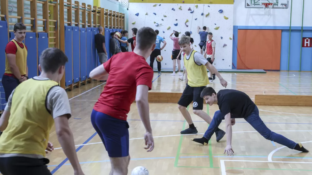 Ni razloga za veselje: Počasne mi&scaron;ice opozarjajo na počasne možgane