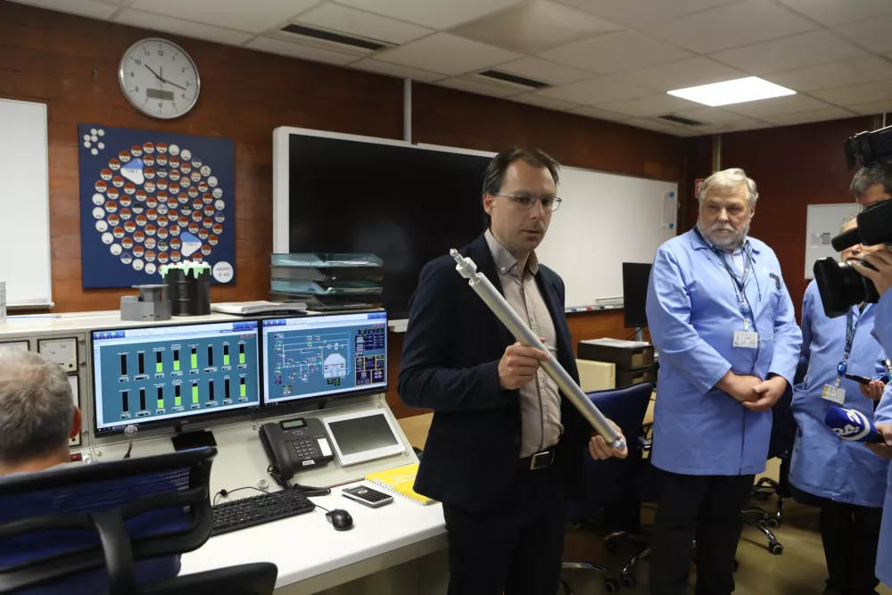 Jedrski reaktor - kontrona soba14.5.2026 - jedrski reaktor - novinarski zajtrk IJS ob 60-letnici raziskovalnega reaktorja Triga IJS, na katerem bodo o reaktorju ter njegovi vlogi pri razvoju jedrske strokeFoto Luka Cjuha / Foto: Luka Cjuha