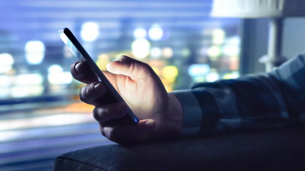 Začne se lahko že s telefonskim klicem