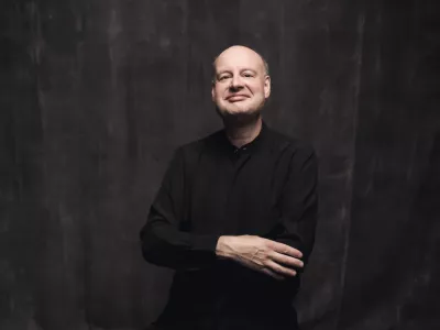 Glavni dirigent Zbora Slovenske filharmonije Stephen Layton (Foto: Matthew Johnson)