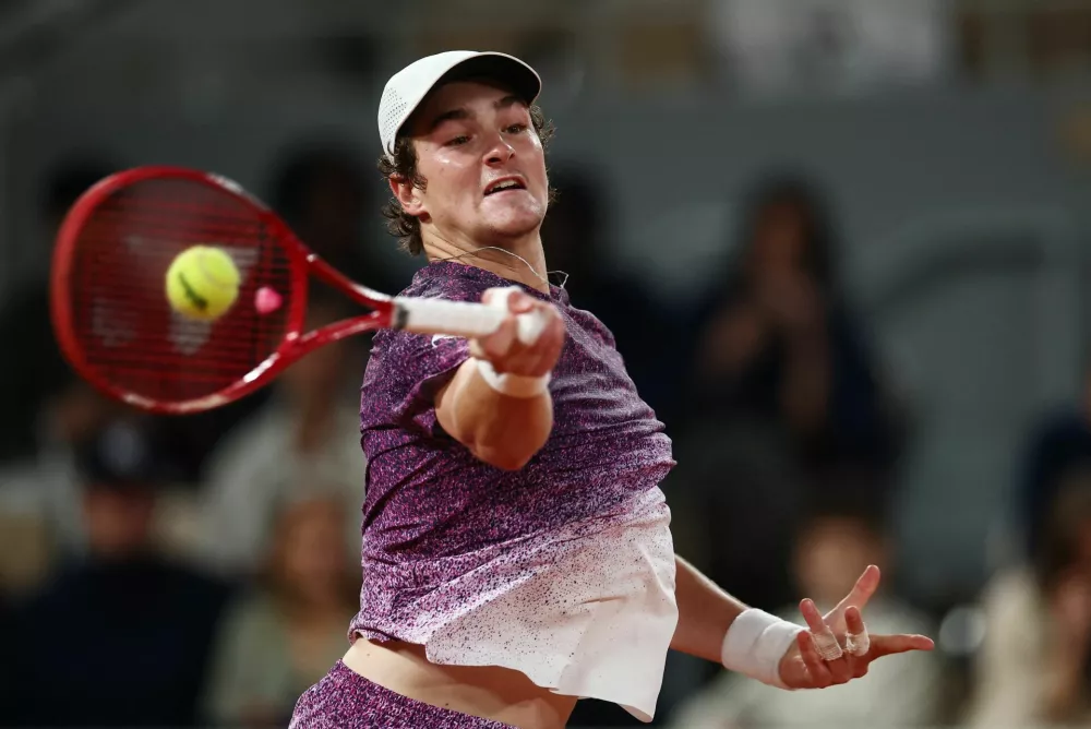 Tennis - French Open - Roland Garros, Paris, France - May 31, 2026 Brazil's Joao Fonseca in action during his fourth round match against Norway's Casper Ruud REUTERS/Guglielmo Mangiapane
