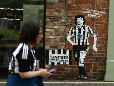 FILE PHOTO: Soccer Football - Premier League - Newcastle United v West Ham United - St James' Park, Newcastle, Britain - May 17, 2026 General view of a mural of former Newcastle United player Kevin Keegan seen outside the stadium before the match Action Images via Reuters/Lee Smith EDITORIAL USE ONLY. NO USE WITH UNAUTHORIZED AUDIO, VIDEO, DATA, FIXTURE LISTS, CLUB/LEAGUE LOGOS OR 'LIVE' SERVICES. ONLINE IN-MATCH USE LIMITED TO 120 IMAGES, NO VIDEO EMULATION. NO USE IN BETTING, GAMES OR SINGLE CLUB/LEAGUE/PLAYER PUBLICATIONS. PLEASE CONTACT YOUR ACCOUNT REPRESENTATIVE FOR FURTHER DETAILS../File Photo