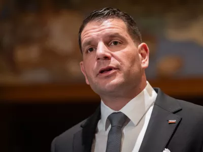 Ljubljana, DZ.Izredna seja DZ z obravnavo liste kandidatk in kandidatov za ministrice in ministre vlade ter mandatno-volilne zadeve.Predsednik DZ Zoran Stevanovic.