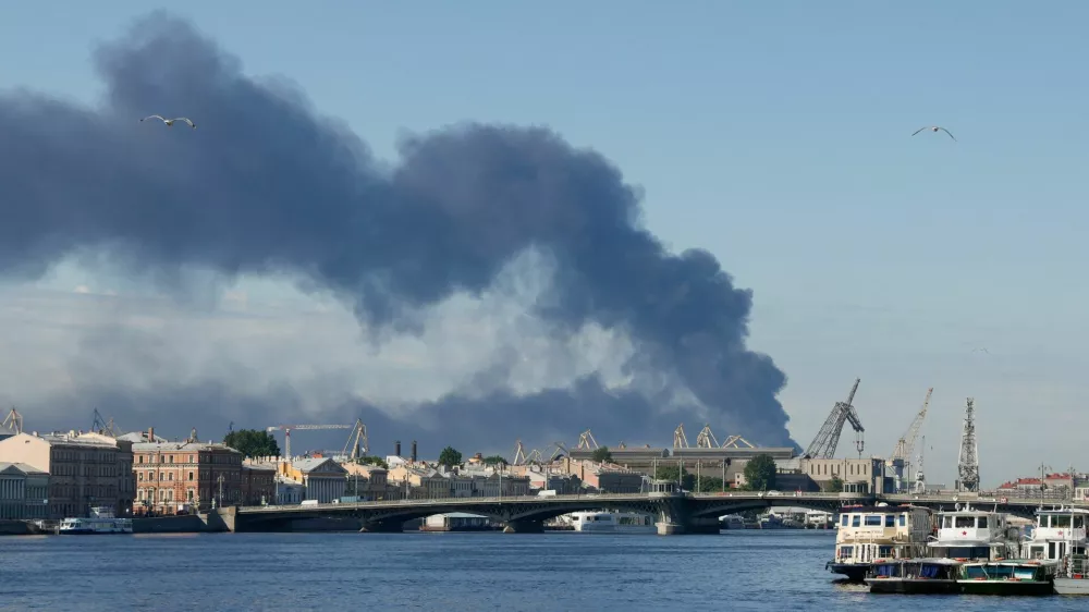 Heavy smoke billows after Ukrainian drones hit infrastructure, according to local authorities, in St Petersburg, Russia June 3, 2026. REUTERS/Stringer