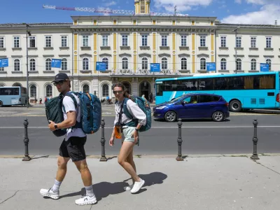 10.07.2025 - kratkotrajni najem stanovanja,oddaja, Airbnb, turisti Foto: Luka Cjuha