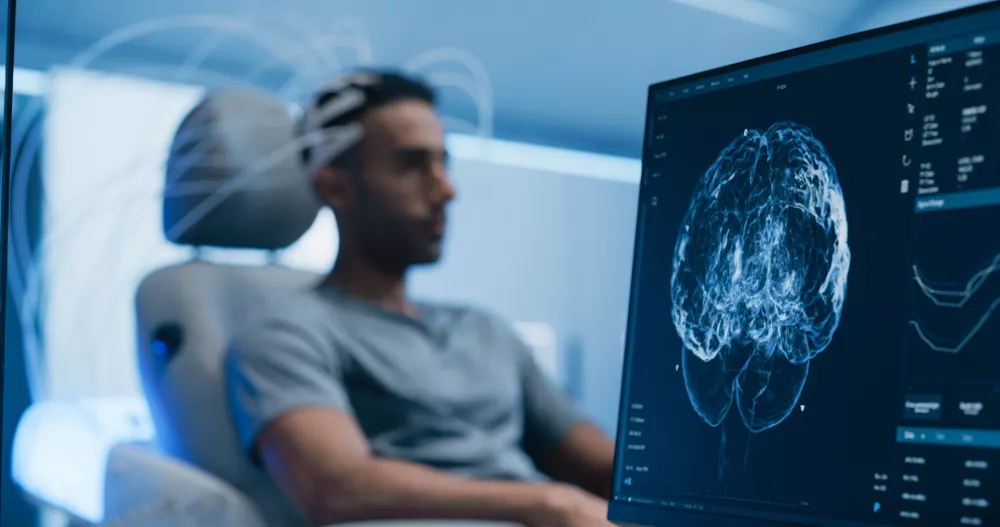 Merjenje aktivnosti je pokazalo, da človek uporablja celotne možgane. / Foto: Istock
