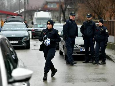 05.12.2025., Mursko Sredisce - Policijski ocevid u romskom naselju gdje je muskarac iz vatrenog oruzja pucao u dvije zene. Photo: Vjeran Zganec Rogulja/PIXSELL