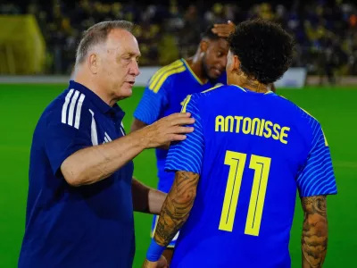 ddick advocaat, curacao
