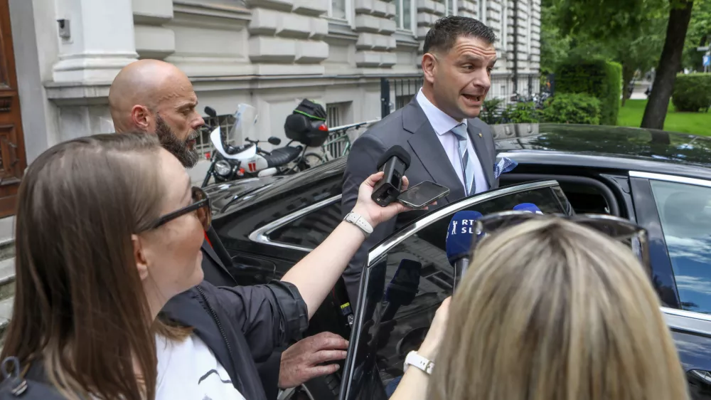 Predsednik državnega zbora Zoran Stevanović21.5.2026 - Državni zbor - podpis koalicijske pogodbe - koalicijska pogodba- Foto: Luka Cjuha