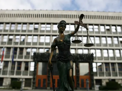 Na ministrstvu za pravosodje nameravajo v spremembe zakona o odvzemu premoženja nezakonitega izvora vključiti tudi novosti iz &scaron;e nastajajoče evropske direktive o odvzemu premoženja in zaplembi.