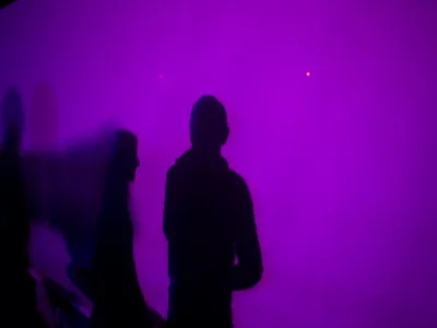 simbolična fotografija, par, mo&scaron;ki in ženska, spoznavnje, sence- 29.01.2016 - Največji zmenek na slepo v S-LOVE-niji 7 - spoznavni dogodek - Ona-On.com -  //FOTO: Bojan Velikonja