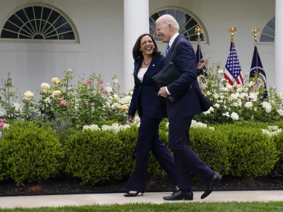 Predsednik Biden in podpredsednica Kamala Harris. Če se Biden odloči, da ne bo kandidat, ima Harrisova največ možnosti, da stopi v njegove čevlje.&nbsp;
