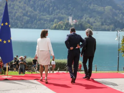 - predsednik vlade dr. Robert Golob- ministrica za zunanje zadeve Tanja Fajon- predsednik republike Borut Pahor- 29.08.2022 - 17. Blejski strate&scaron;ki forum &ndash; BSF Bled 2022 pod naslovom Vladavina moči ali moč pravil, posvečen predvsem ruski agresiji na Ukrajino in njenim posledicam. //FOTO: Bojan Velikonja