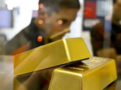 Ljubljana, Gospodarsko raztavisce. Drugi slovenski kongres plemenitih kovin in surovin. Zlato. Zlate palice. Foto: Stanko Gruden/STA