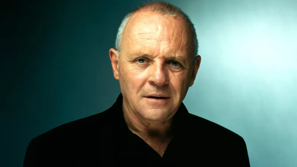 Anthony Hopkins je tokrat nastopil v vlogi velikega režiserjaHitchcock