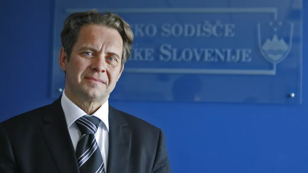 Tomaž Vesel, novi predsednik Računskega sodi&scaron;ča RS, izglasovan v DZ 24.4.2013 z 62 glasovi za in s petimi proti - predhodno devet let prvi namestnik predsednika računskega sodi&scaron;ča Igorja &Scaron;oltesa, //FOTO: Bojan Velikonja