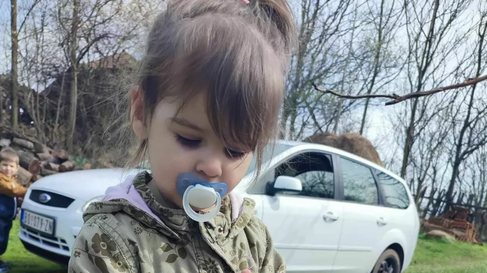 V Srbiji pogre&scaron;ana deklica Danka Dragomirović