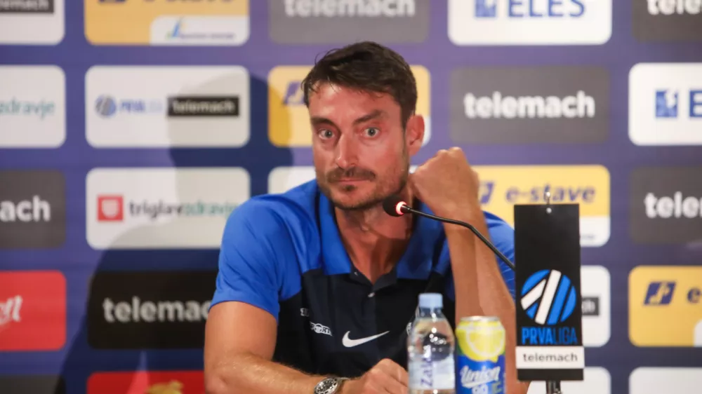 trener NK Celje Albert Riera- 21.07.2023 - Nogometna zveza Slovenije &ndash; novinarska konferenca NZS pred 33. sezono Prva liga Telemacha, na kateri je pričakovanja in cilje predstavilo vseh deset prvoliga&scaron;kih trenerjev; - nogometni trenerji - //FOTO: Bojan Velikonja