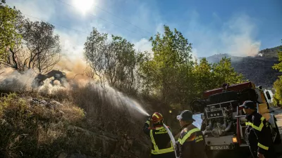 Med ga&scaron;enjem požara v Dubrovniku je umrl 42-letni gasilec. Kaj natančno se je zgodilo, &scaron;e ni znano. 