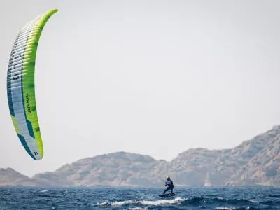Francija, Marseille.Poletne olimpijske igre 2024 v Parizu.Formula kajt, finale.Slovenski jadralec Toni Vodisek.