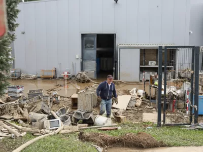 - BSH, Hi&scaron;ni aparati d.o.o. Nazarje - odpravljanje posledic poplav &ndash; sanacija &scaron;kode  - 09.08.2023 - Najhuj&scaron;a naravna ujma v zgodovini Slovenije - prizadeti dve tretjini države - ujma - poplave &ndash; zemeljski plazovi &ndash; neurja -  //FOTO: Bojan Velikonja