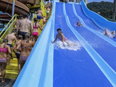 Termalni vodni park Aqualuna - Terme Olimia Podčetrtek - tobogan   - 26.07.2016 - Poletni Dnevnik - počitni&scaron;ka reportaža - poletno dopustovanje - turizem - poletje -  //FOTO: Jaka Gasar