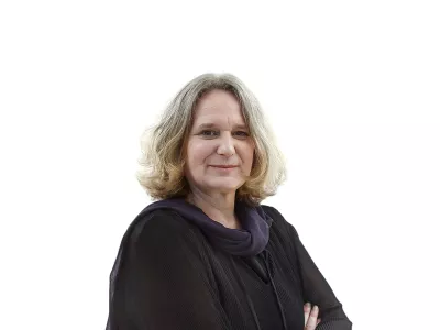 Mateja A HrastarZA ONLINE - Redakcija Dnevnik 2024 - portreti za komentarje in kolumne - kolumnisti - komentatorji &ndash; novinarji - portret //FOTO: Luka Cjuha