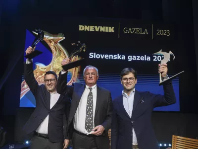 direktor podjetja METALIA Marjan Jam&scaron;ek, direktor podjetja IMP PUMPS Damir Popovič, direktor podjetja RIKO EKOS Ale&scaron; Knavs - 25.10.2023 - 23. Slovenska GAZELA 2023 &ndash; izbor najbolj&scaron;ih najhitreje rastočih podjetij &ndash; sklepna prireditev in podelitev priznanj zlate, srebrne in bronaste gazele 2022 v Cankarjevem domu //FOTO: Luka Cjuha
