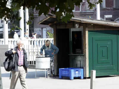 03.10.2023 - hi&scaron;ica za prodajo kostanja, Breg Foto: Tomaž Skale