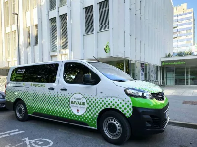 Ljubljanski potni&scaron;ki promet bo starej&scaron;im in ranljivim občanom na območju četrtne skupnosti Sostro vse dni v tednu omogočal prevoze s posebnim kombijem.
Foto: Ljubljanski potni&scaron;ki promet